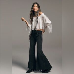 FREE PEOPLE Black EMRE FLARE jeans size 28